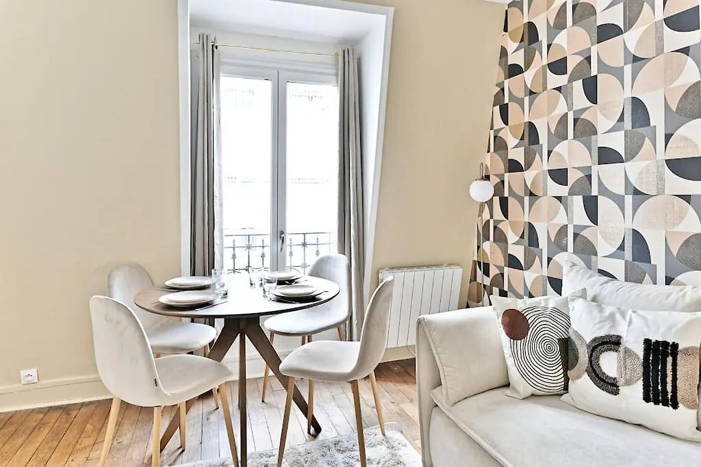Appartement Cosy Face De Paris Montparnasse - II France