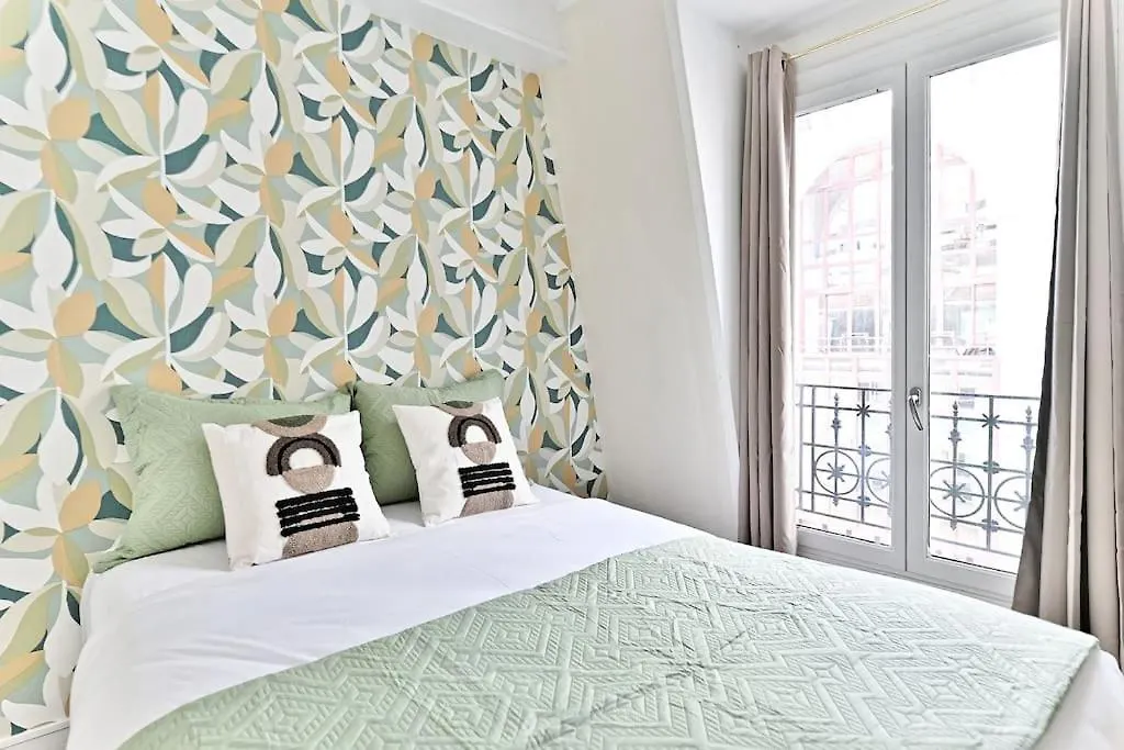 Appartement Cosy Face De Paris Montparnasse - II 0*,